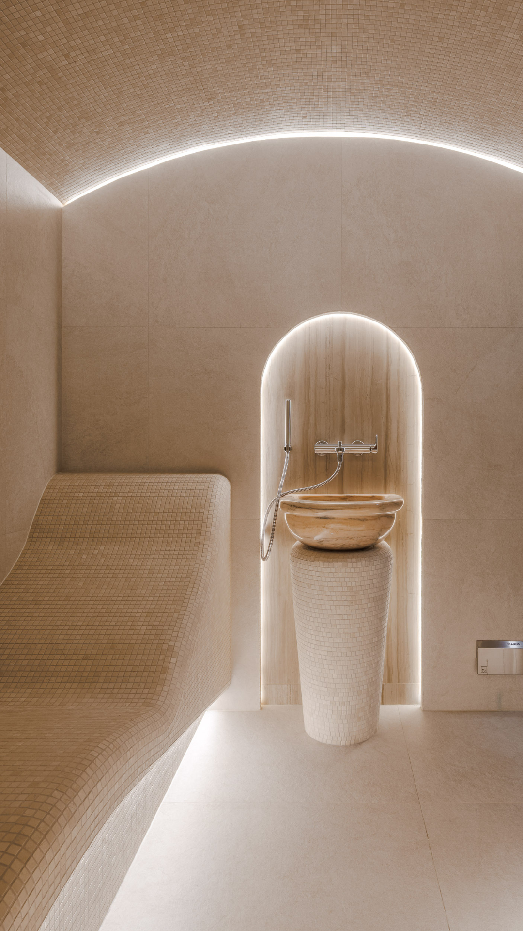 Современный интерьер загородного дома у Волги