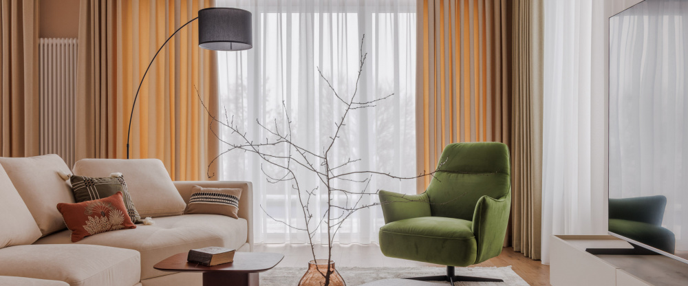 Современный интерьер загородного дома у Волги