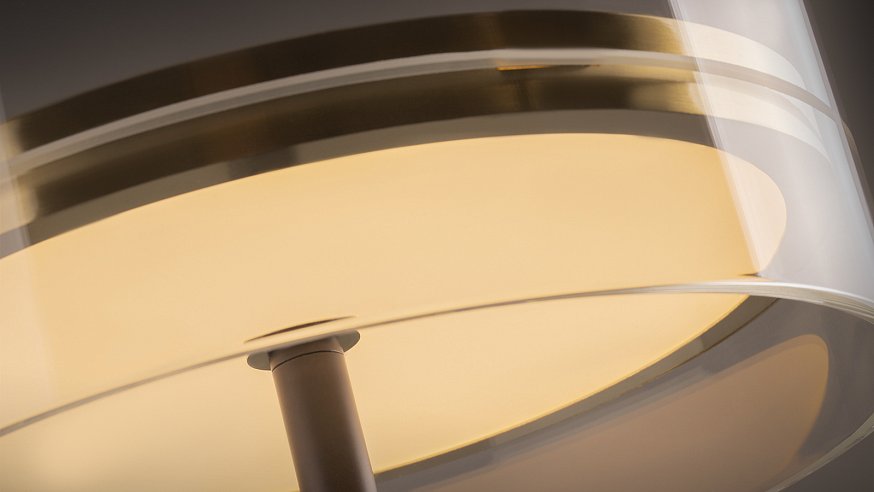 Строгий лаконичный дизайн плафона